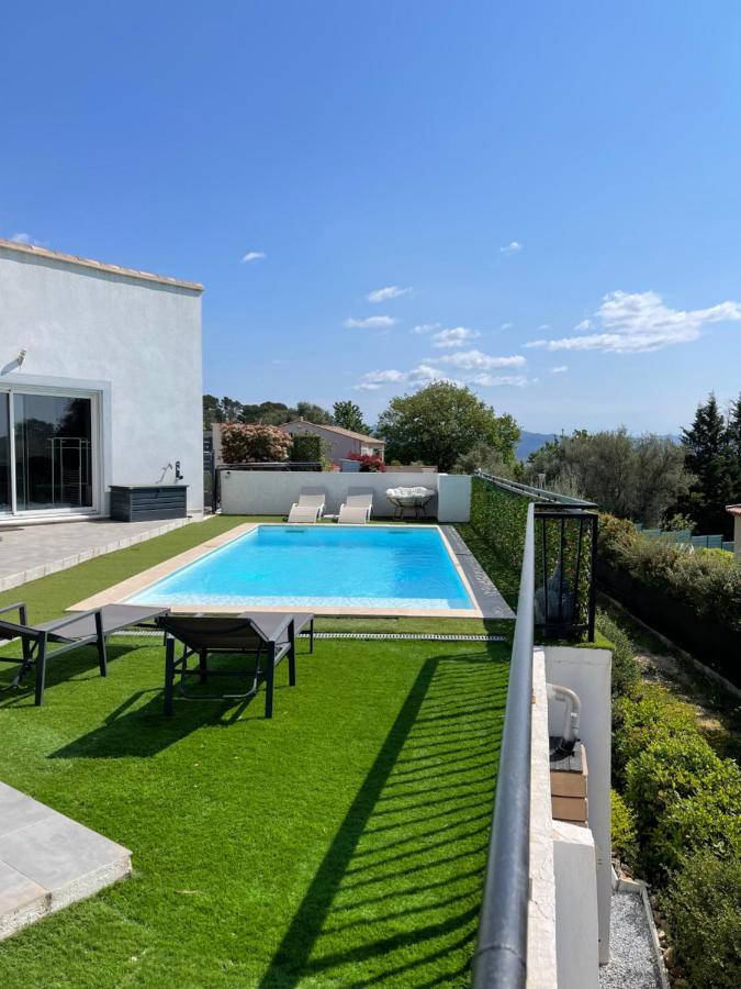 Villa Avec Piscine キュエール エクステリア 写真